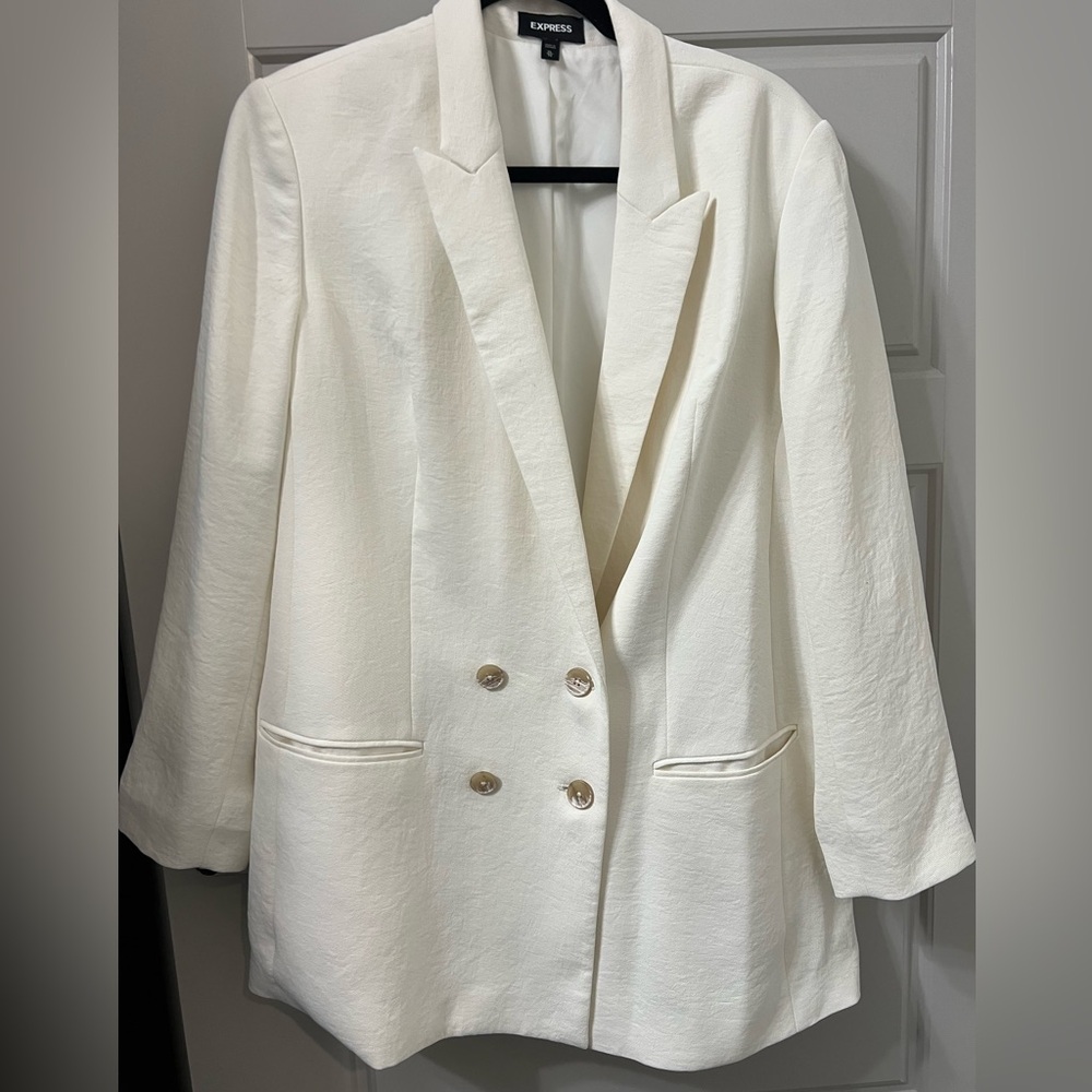 Express White Tailored Blazer with Notched Lapels